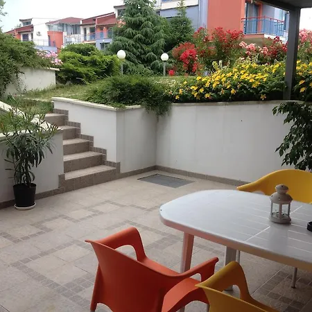 Apartment In Apoloniya Beach Holiday Village