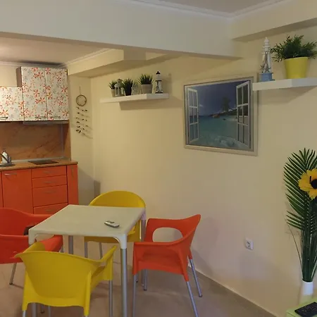 Apartment In Apoloniya Beach Holiday Village
