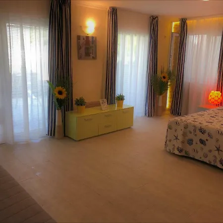 In Apoloniya Beach Holiday Village Apartment Sozopol